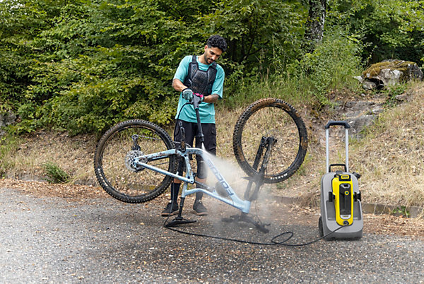 Premium Battery Set Mobile Cleaner.